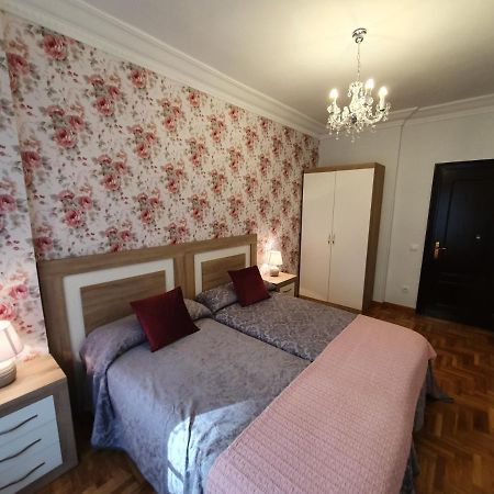 Apartamento JasJosé Centro - La elegancia de la cadena Jasjosé Gijón Exterior foto