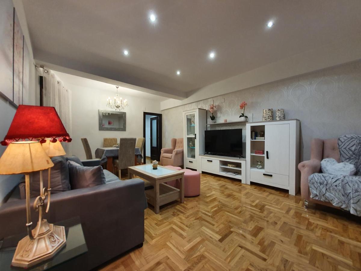 Apartamento JasJosé Centro - La elegancia de la cadena Jasjosé Gijón Exterior foto