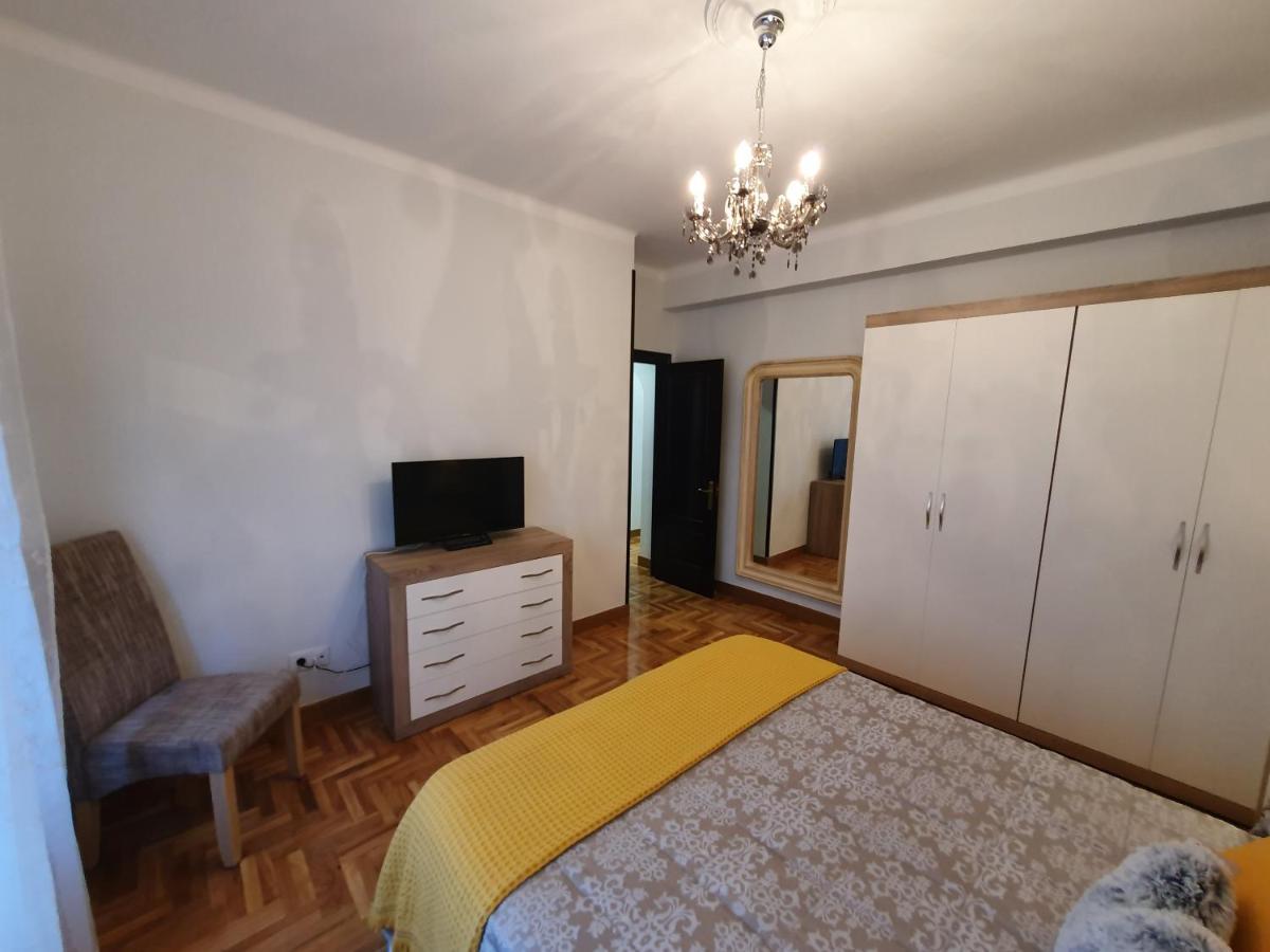Apartamento JasJosé Centro - La elegancia de la cadena Jasjosé Gijón Exterior foto